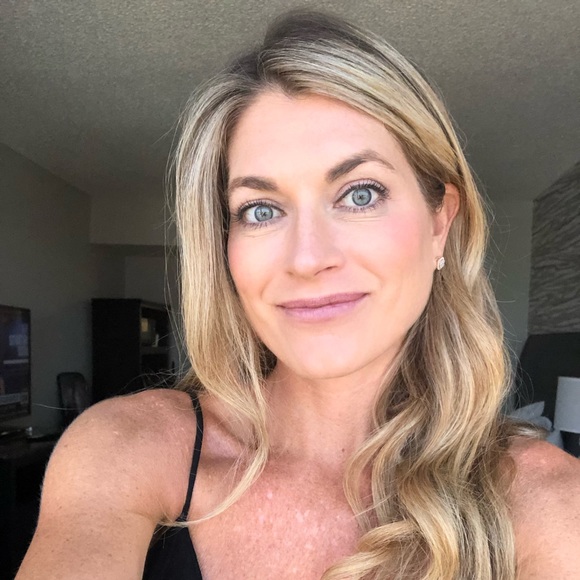 Meet your Posher, Ashley - Picture 1 of 1